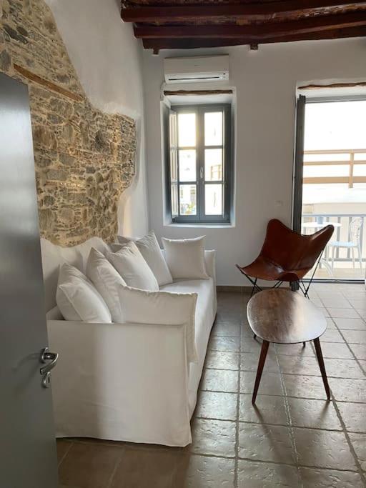 Venghera Naousa Apartment In The Heart Of Naousa エクステリア 写真